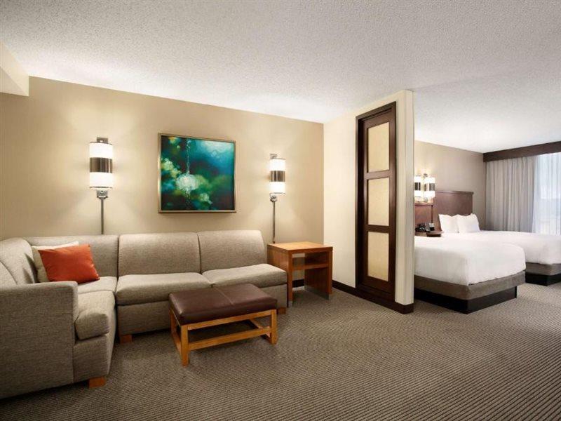 Hyatt Place Denver-South/Park Meadows Лоун Трий Екстериор снимка