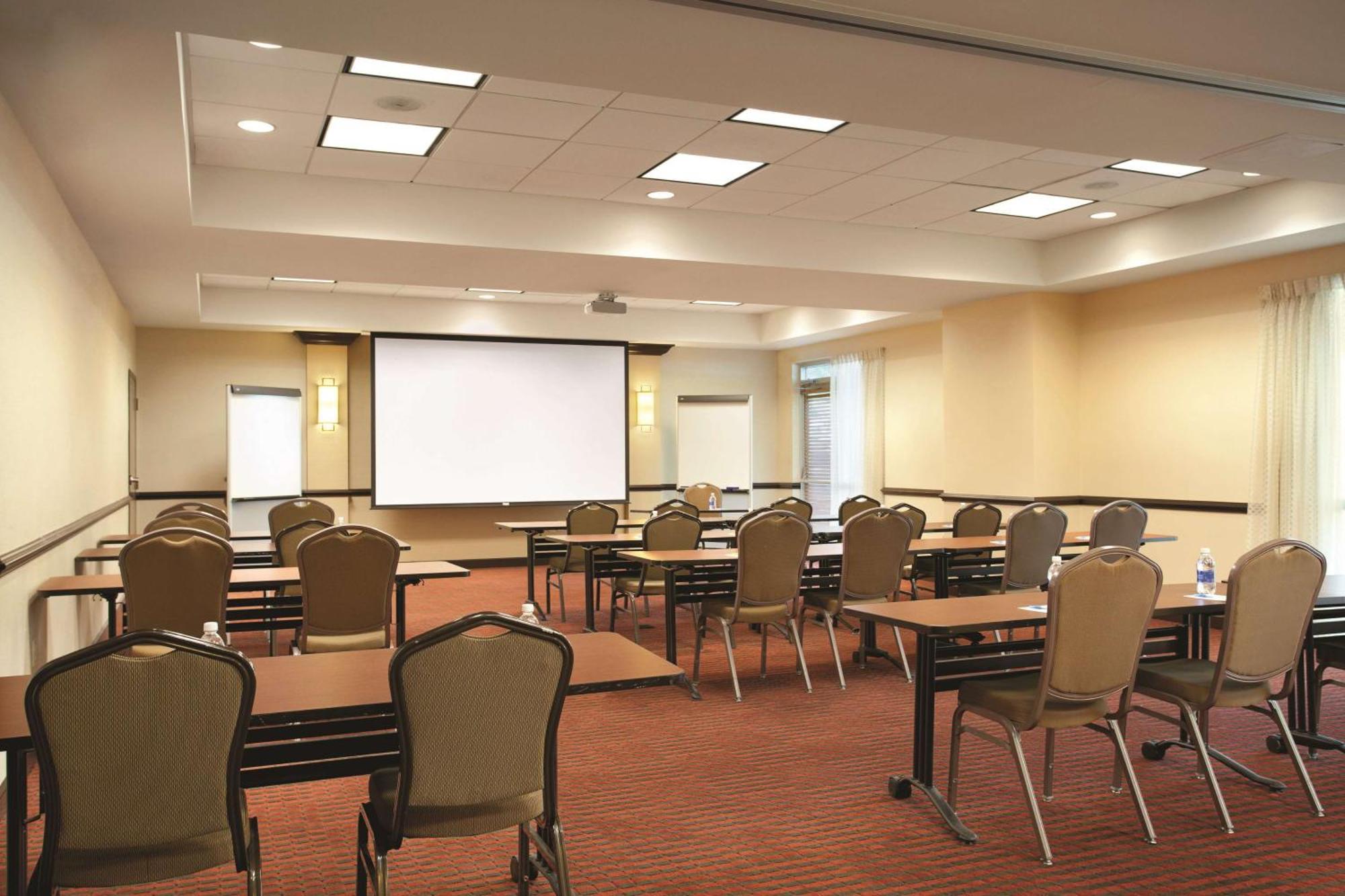 Hyatt Place Denver-South/Park Meadows Лоун Трий Екстериор снимка