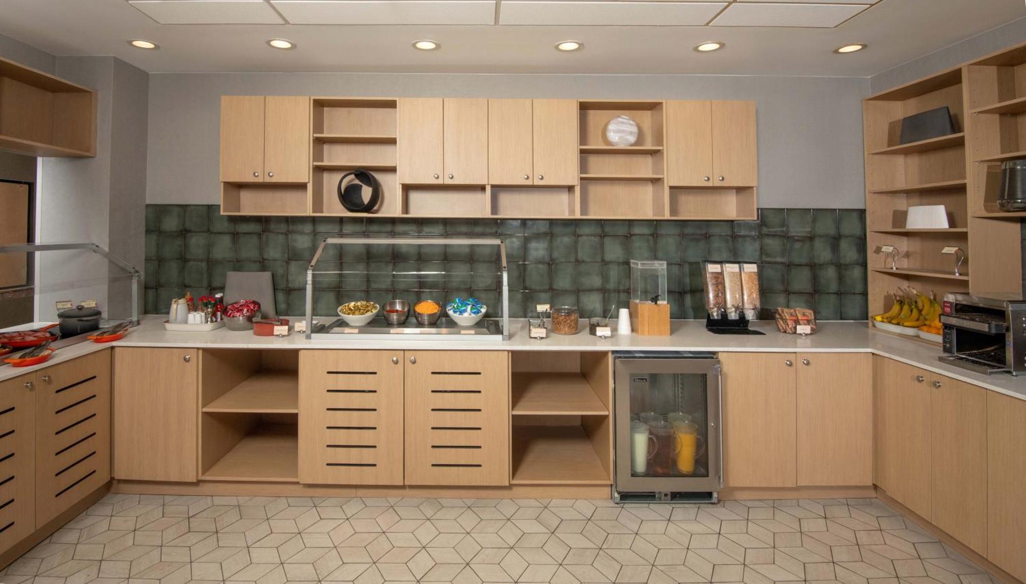 Hyatt Place Denver-South/Park Meadows Лоун Трий Екстериор снимка