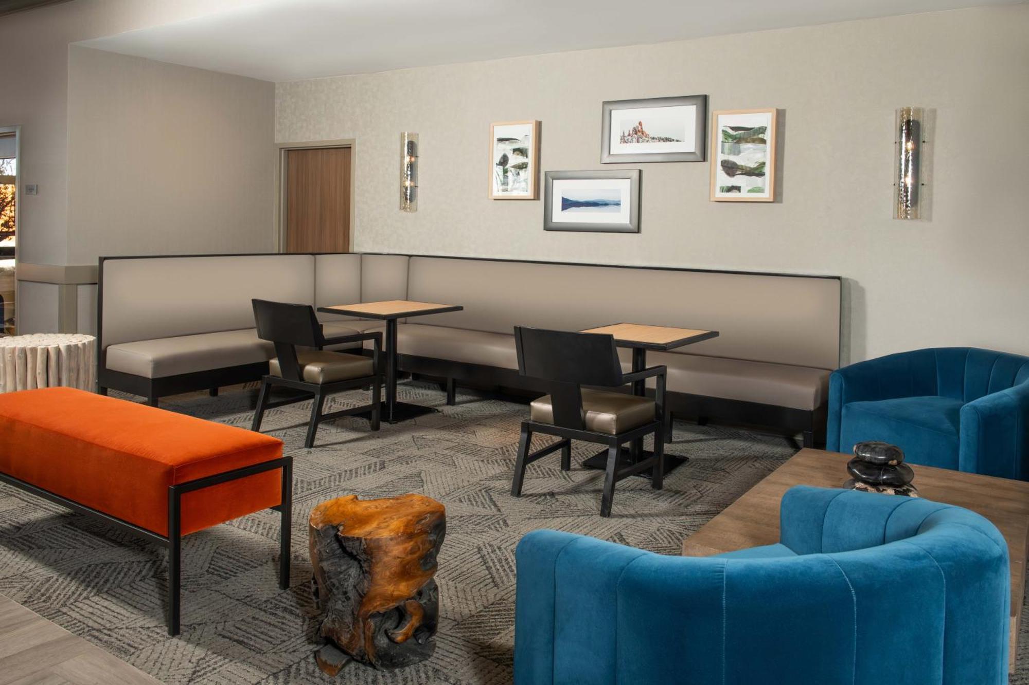 Hyatt Place Denver-South/Park Meadows Лоун Трий Екстериор снимка