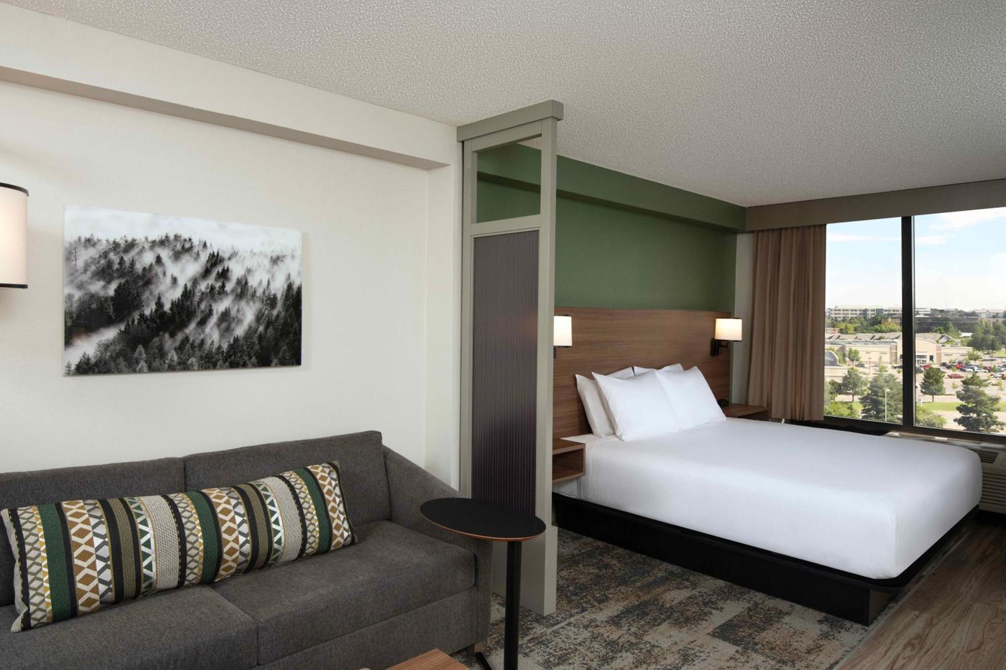 Hyatt Place Denver-South/Park Meadows Лоун Трий Екстериор снимка