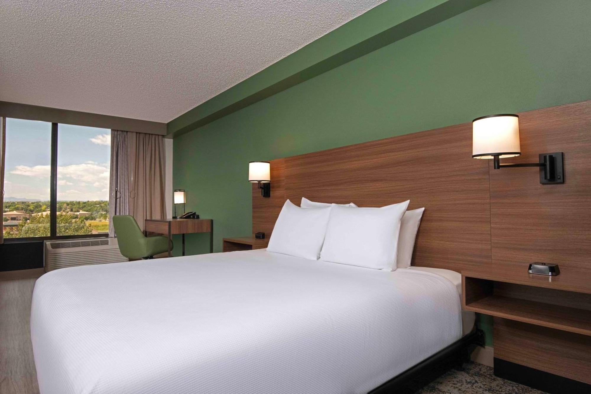 Hyatt Place Denver-South/Park Meadows Лоун Трий Екстериор снимка