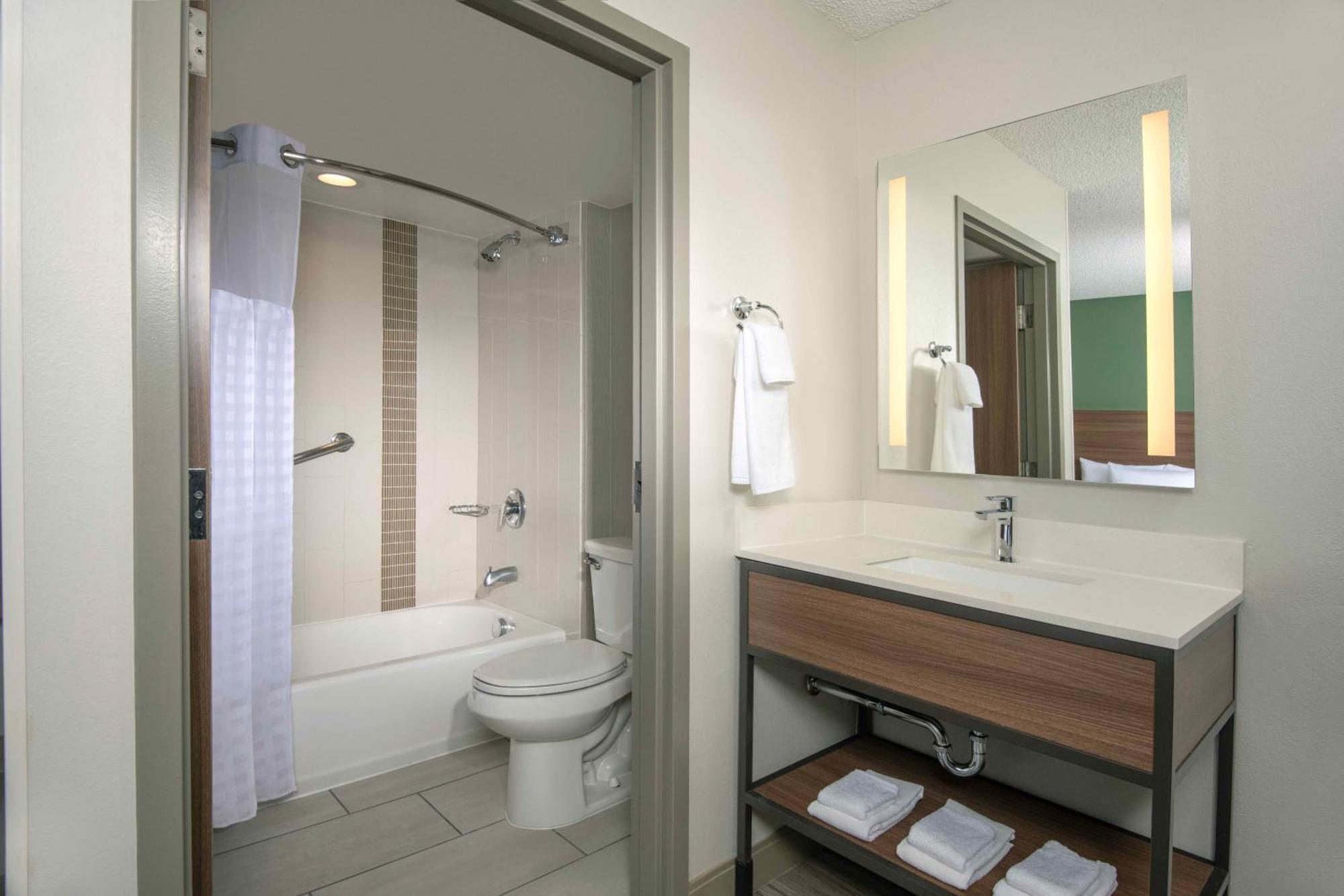 Hyatt Place Denver-South/Park Meadows Лоун Трий Екстериор снимка