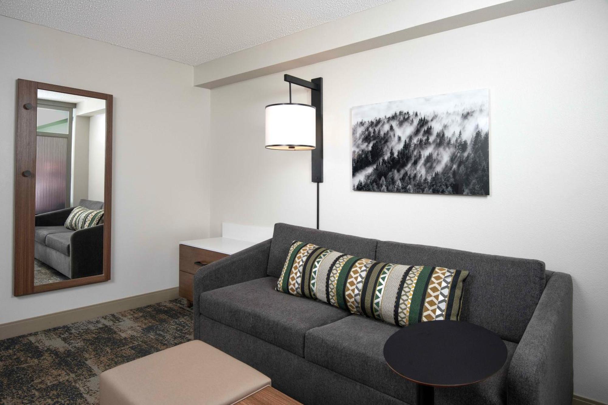 Hyatt Place Denver-South/Park Meadows Лоун Трий Екстериор снимка